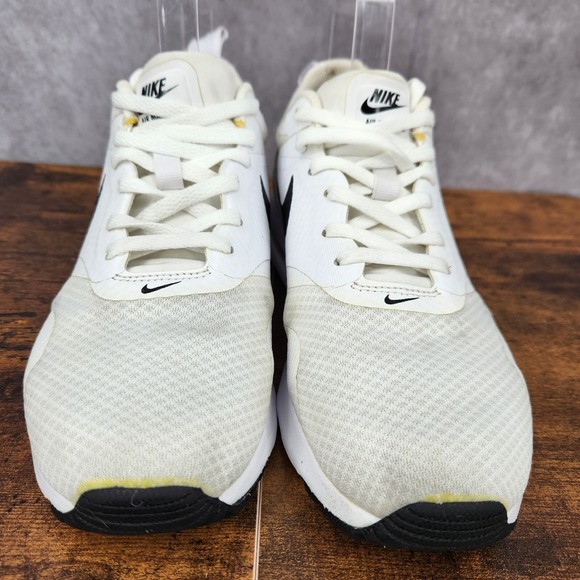 Nike Air Max Tavas Running Shoes Womens 7 White Sneakers Trainers 916791-100 - Picture 3 of 12